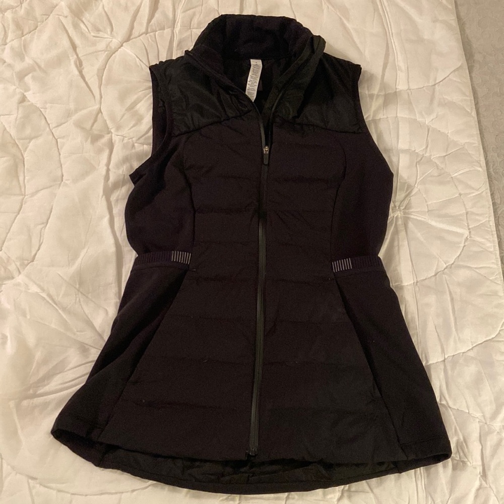 Lululemon Down For It All Black Vest size 4